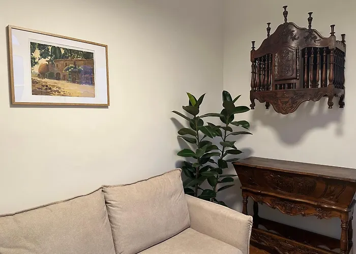 Charmante Petite Maison Avec Vue Panoramique, En Centre Historique, Proche D'Avignon, Ancienne, Renovee, Climatisee, Wi-Fi, Terrasse, Parking Public Gratuit
